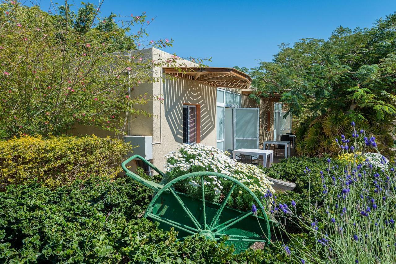 Eilot Kibbutz Country Lodging Eilat Extérieur photo
