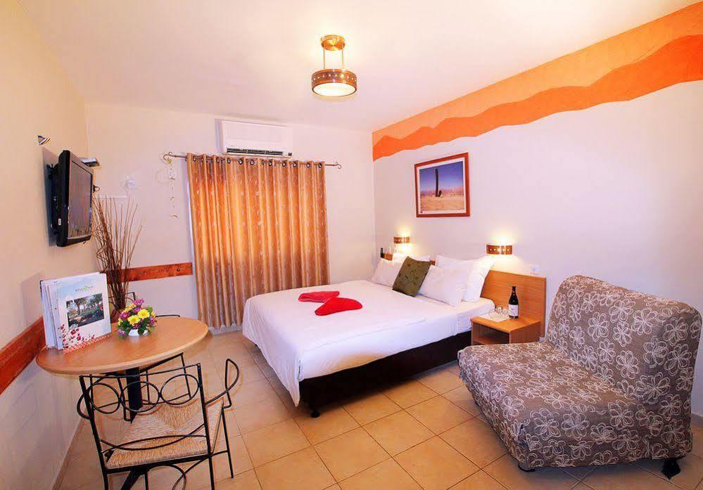 Eilot Kibbutz Country Lodging Eilat Extérieur photo