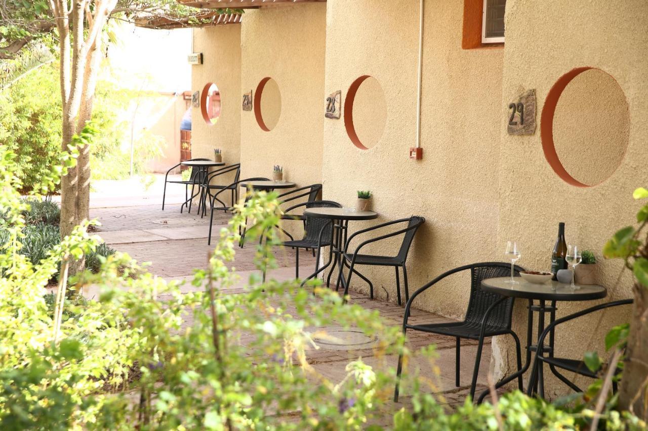 Eilot Kibbutz Country Lodging Eilat Extérieur photo