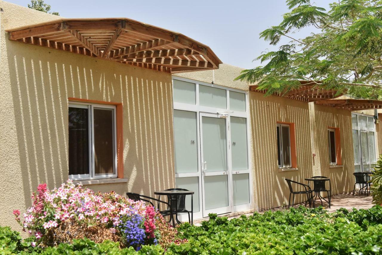 Eilot Kibbutz Country Lodging Eilat Extérieur photo